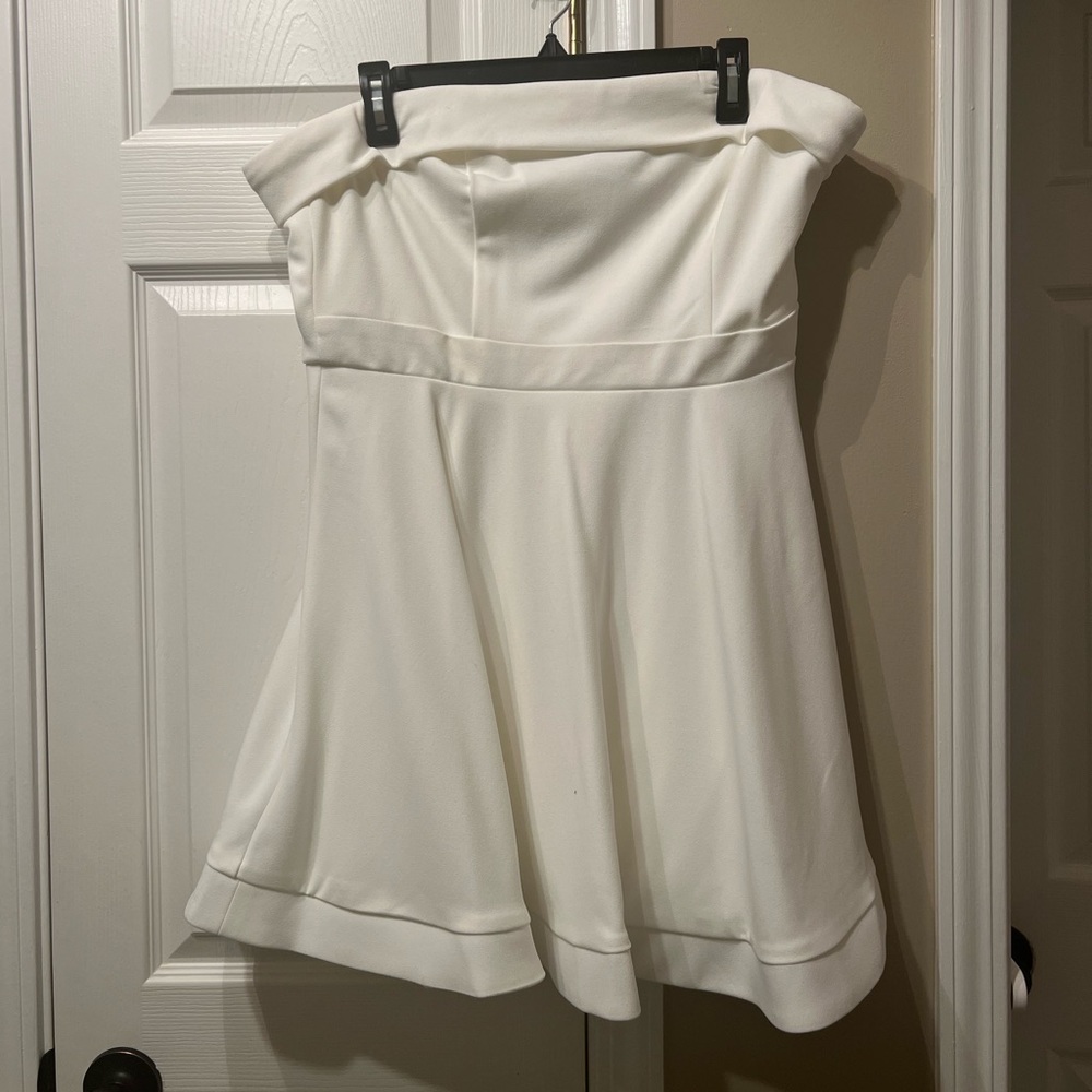 Juniors plus size white zip up strapless dress size 19 - Picture 3 of 7